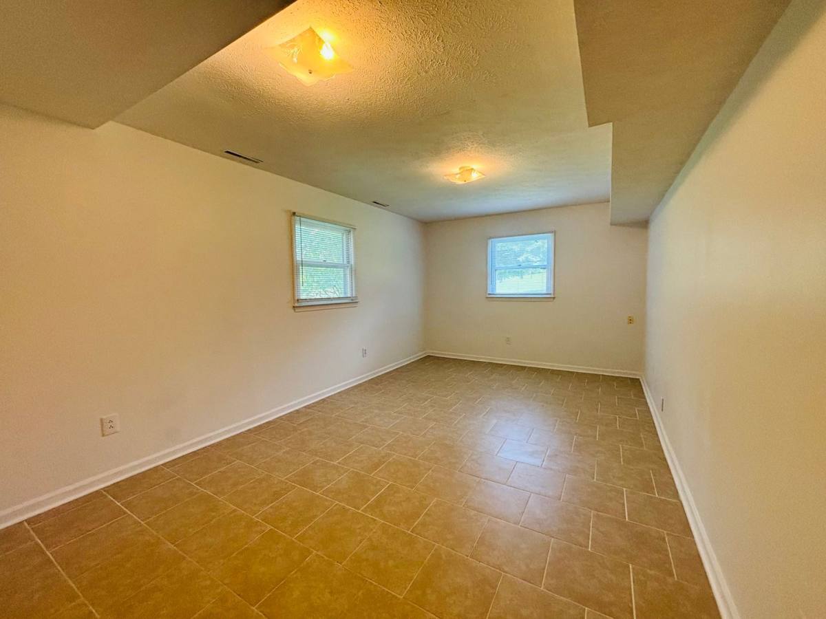 House for rent at 306 Woodbine Dr, Blacksburg, VA 24060