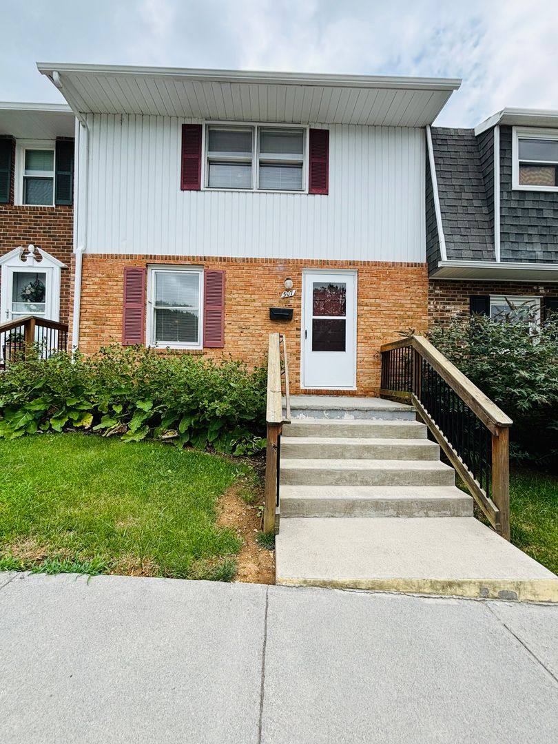 Townhouse for rent at 307 Fairfax Rd, Blacksburg, VA 24060