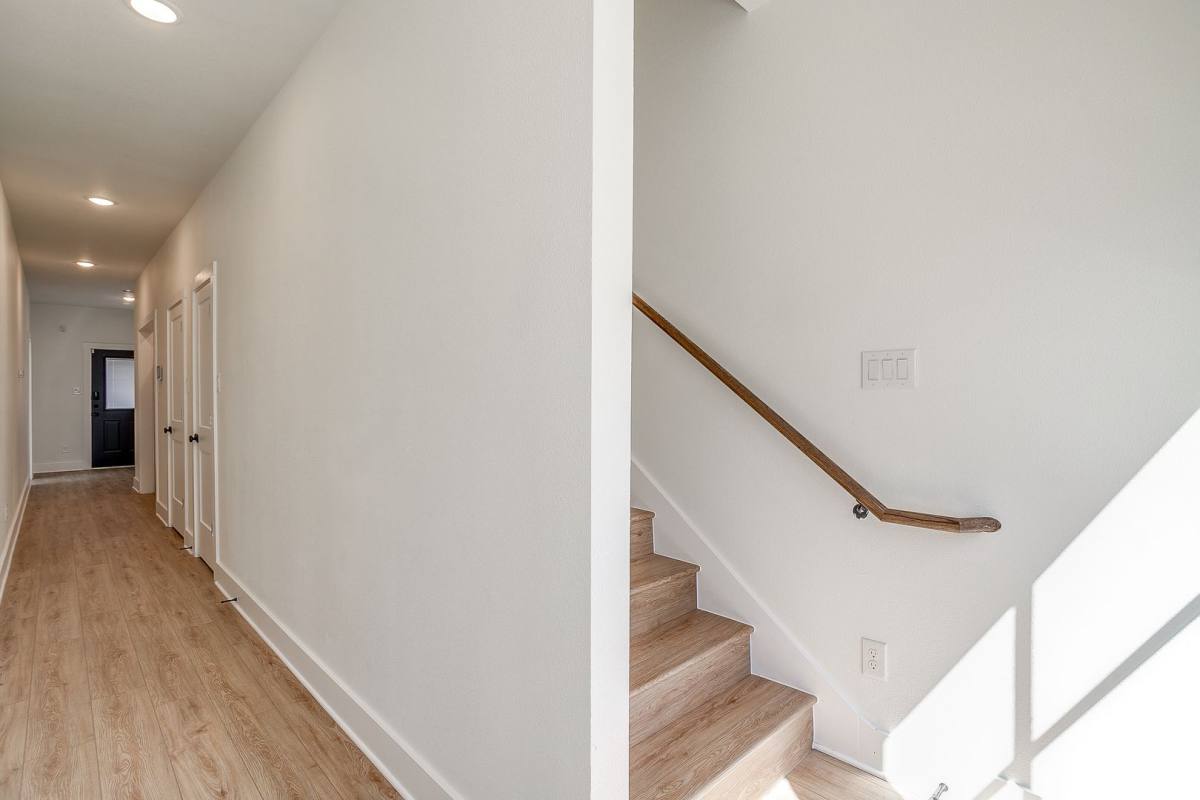 Apartment for rent at 2322 Benbrook Blvd, Fort Worth, TX 76110