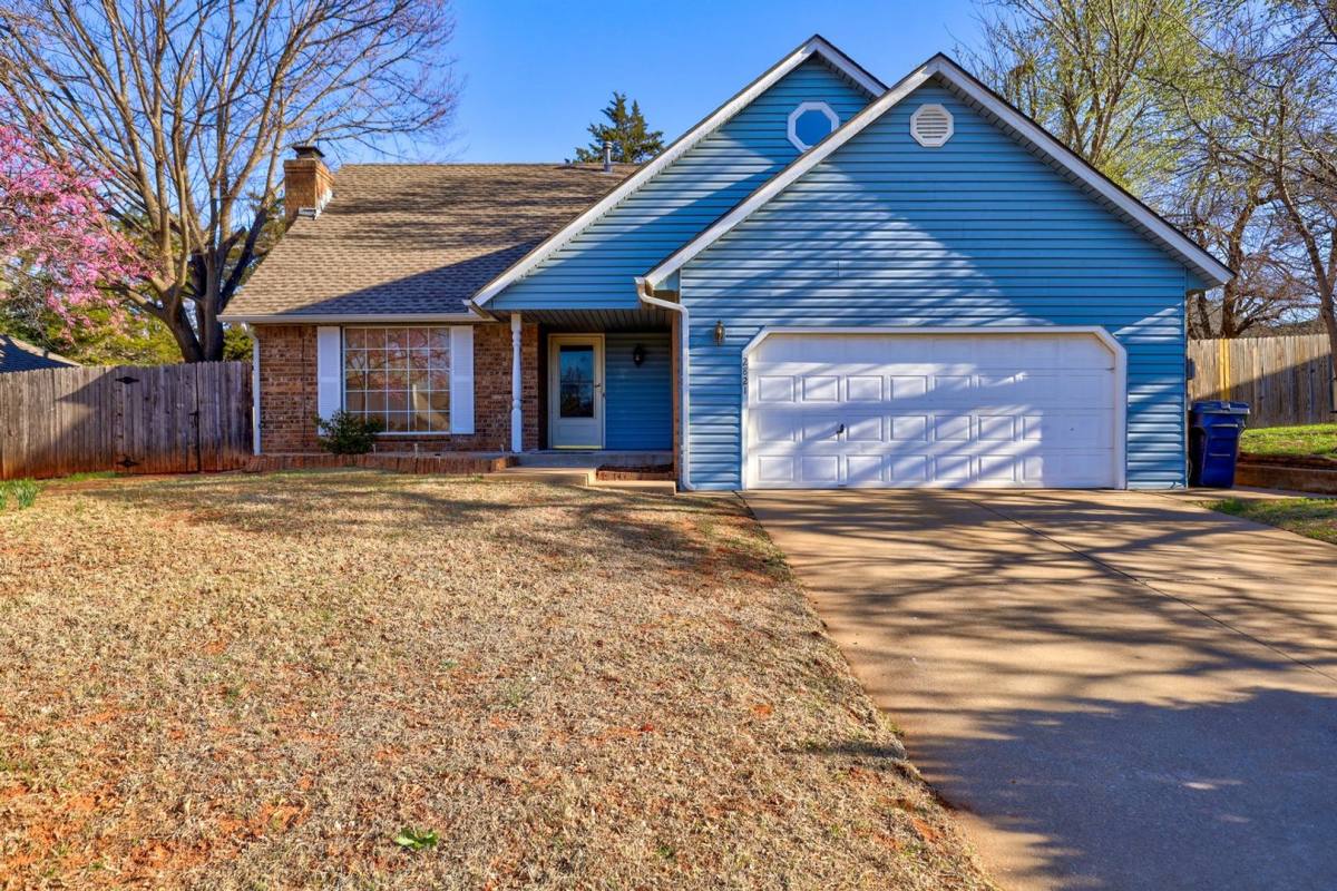 House for rent at 2821 Shady Tree Lane, Edmond, OK 73013