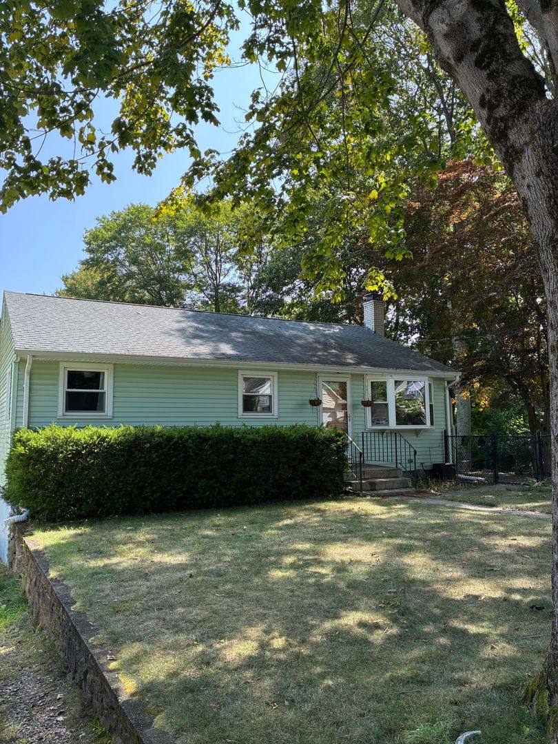 House for rent at 87 Spring Glen Rd, Niantic, CT 06357