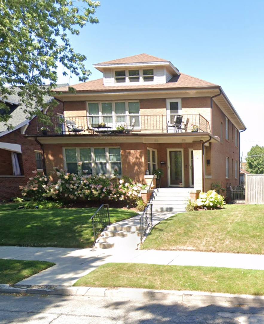 Apartment for rent at 306-308 Park Ave, Sheboygan, WI 53081