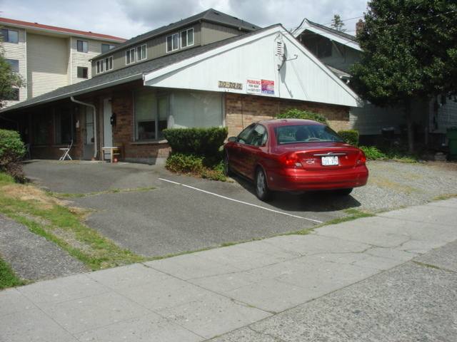 Apartment for rent at 710-7125 NE 43rd St, Seattle, WA 98105