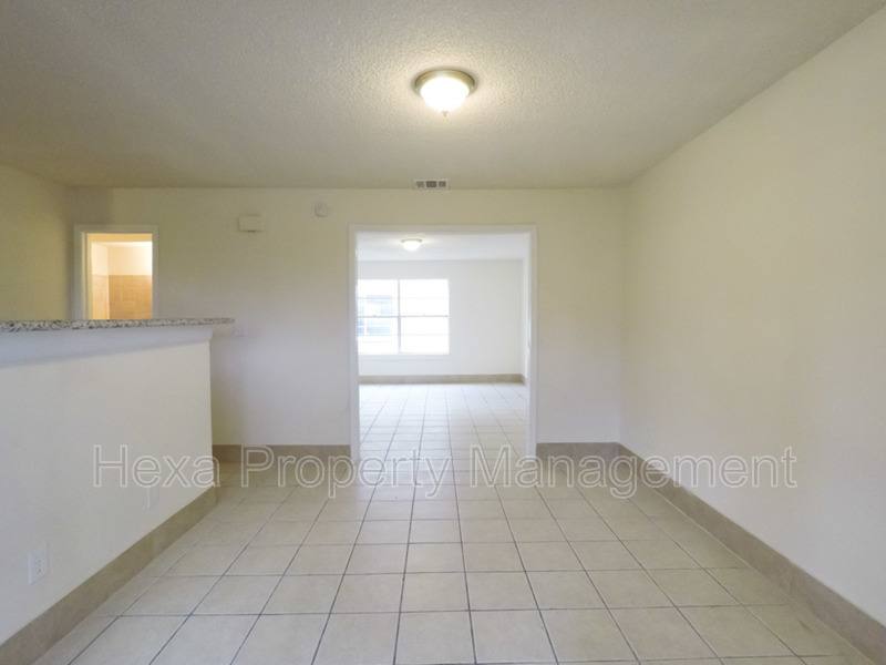 Townhouse for rent at 6555 Brittmoore Rd, Houston, TX 77041