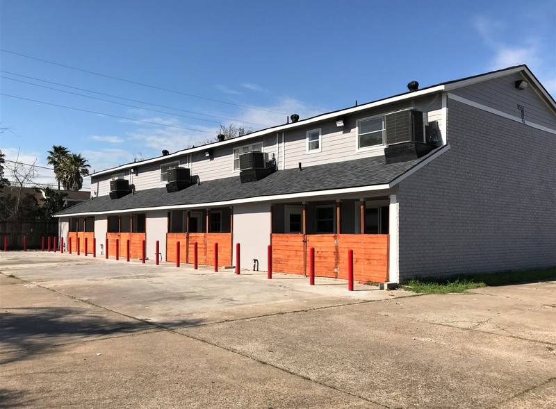 Townhouse for rent at 6555 Brittmoore Rd, Houston, TX 77041