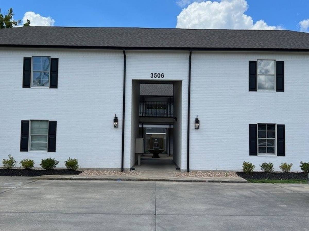 Apartment for rent at 3506 Common St, Lake Charles, LA 70607
