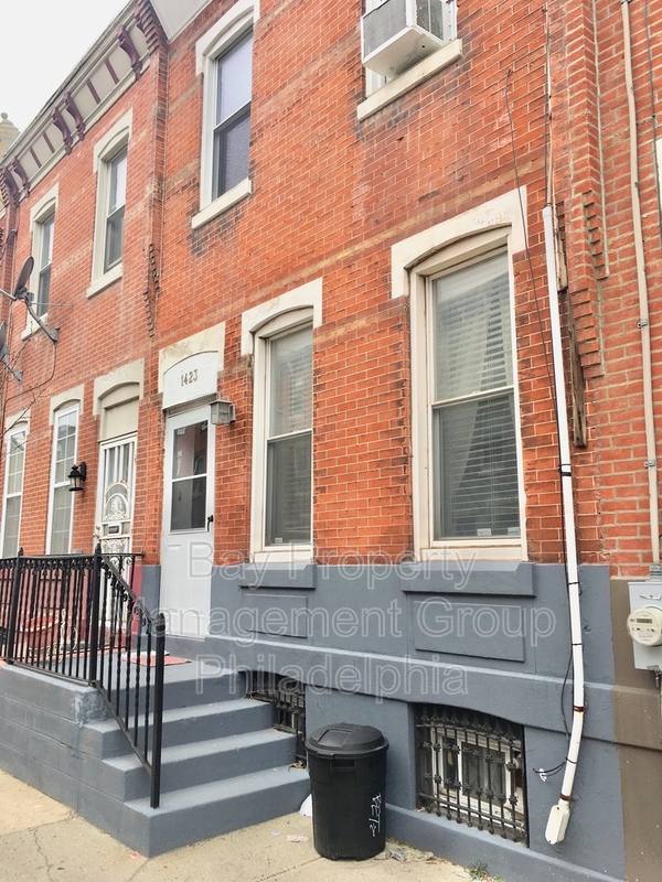 Townhouse for rent at 1423 Ellsworth St, Philadelphia, PA 19146