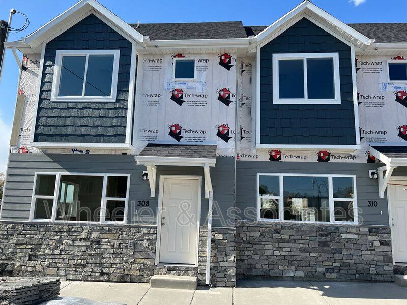 Townhouse for rent at 310 E 38th St, Ogden, UT 84403