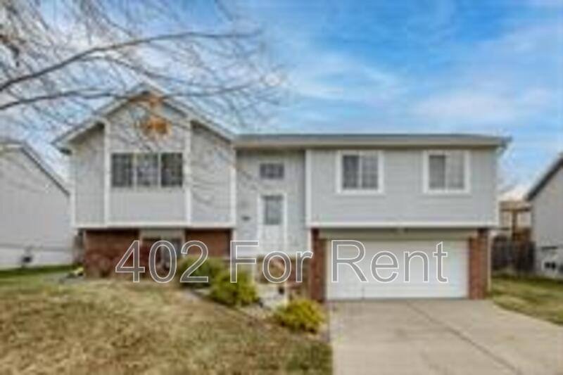 House for rent at 15062 Bedford Ave, Omaha, NE 68116