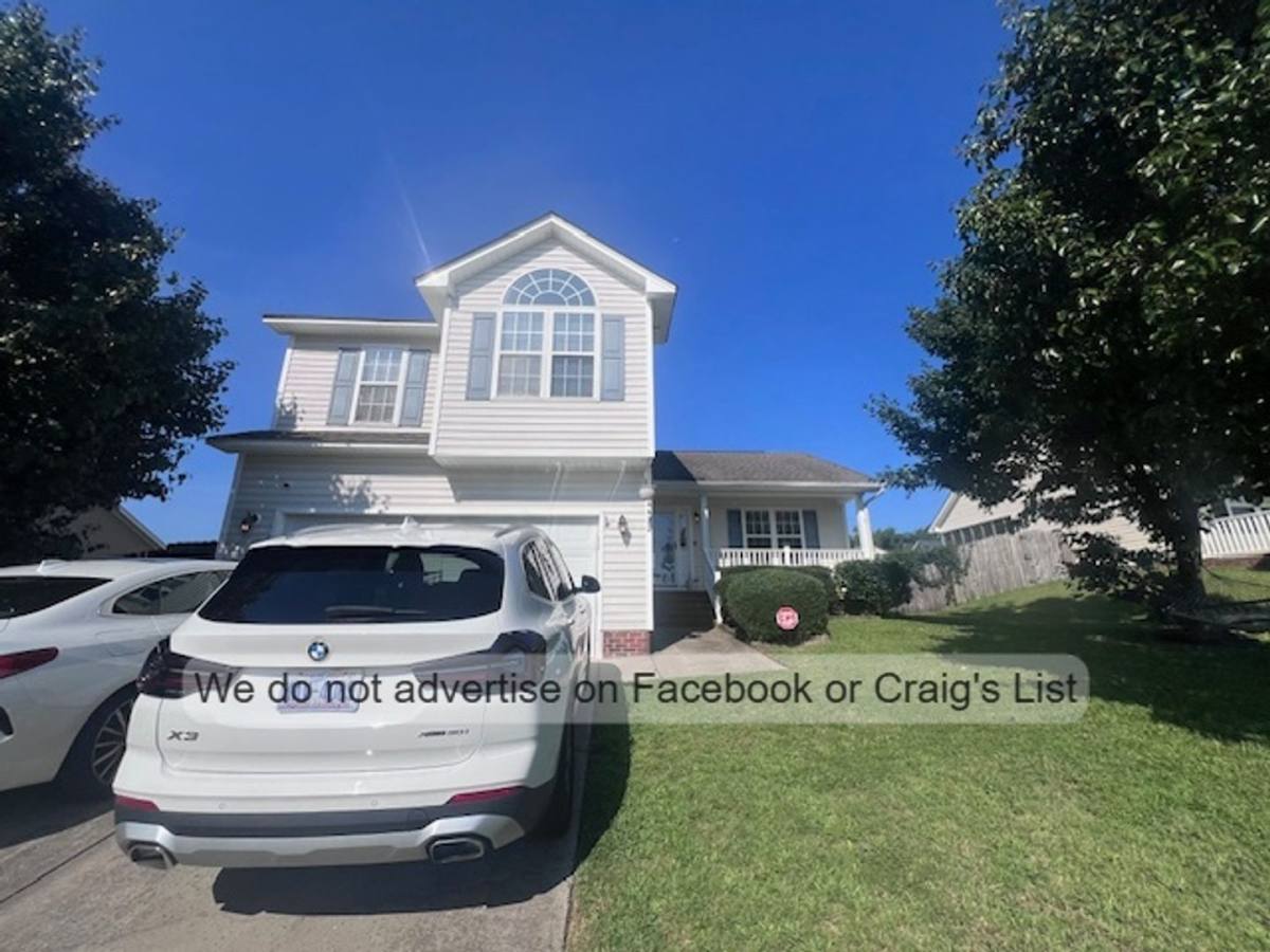 House for rent at 4422 Rose Meadow Dr, Hope Mills, NC 28348