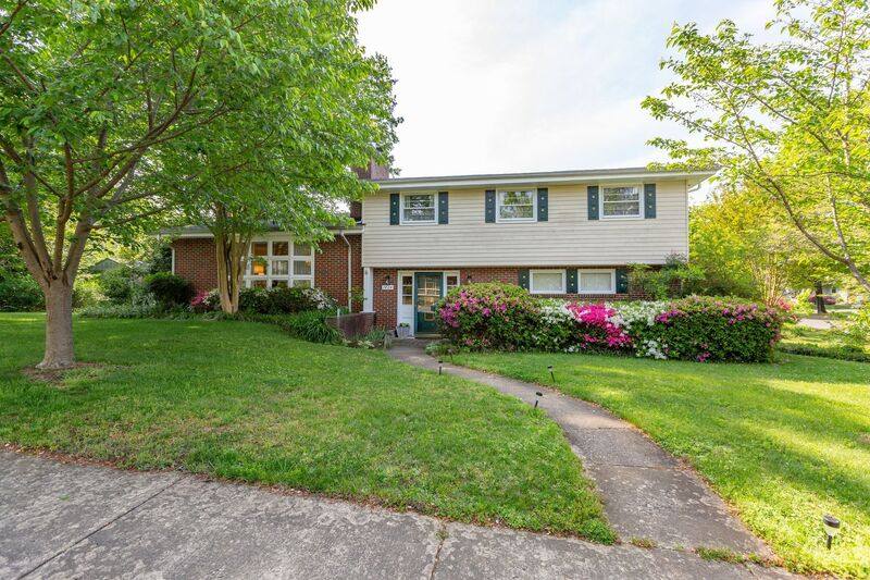 House for rent at 1424 Brent St, Fredericksburg, VA 22401