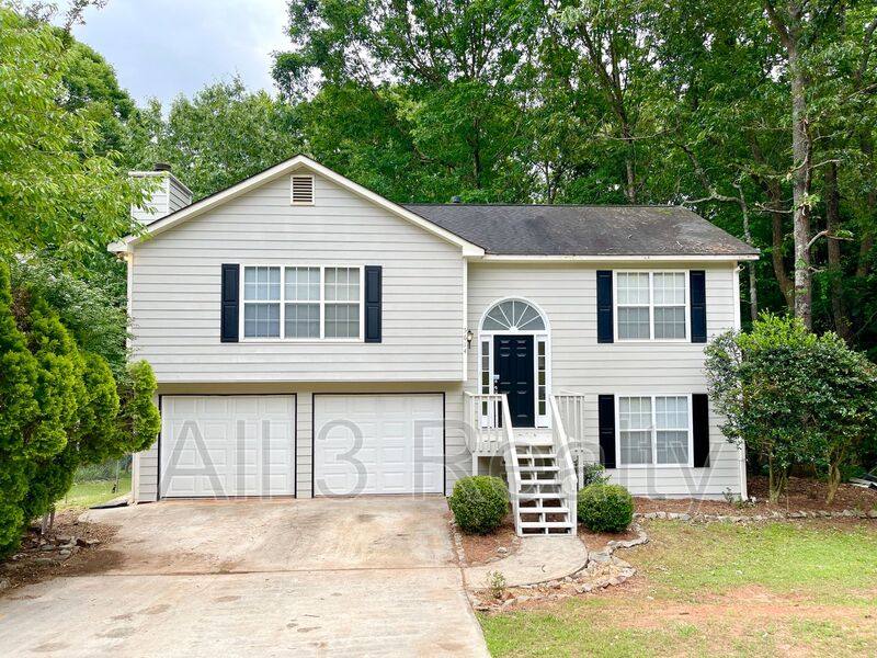 House for rent at 5614 Ryan Way, Flowery Branch, GA 30542