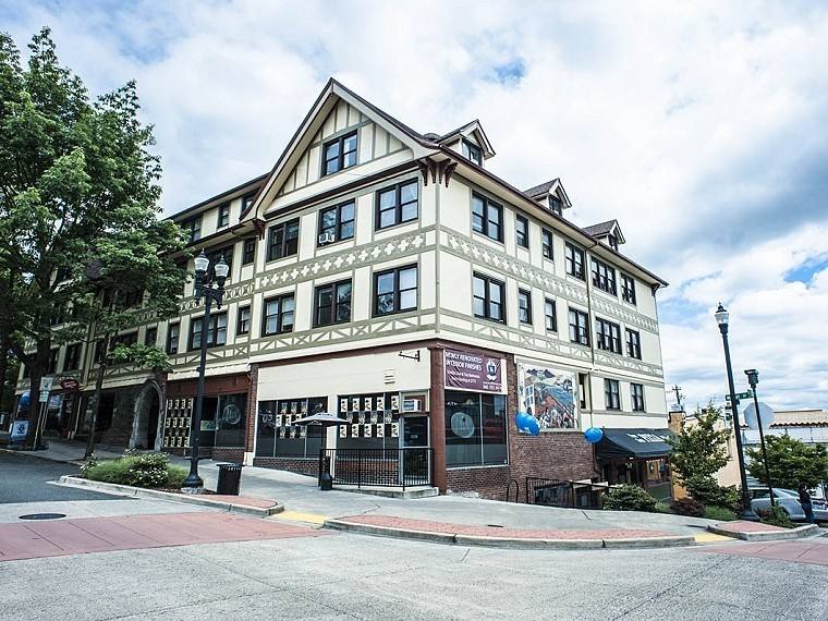 Apartment for rent at 629 St Helens Ave, Tacoma, WA 98402