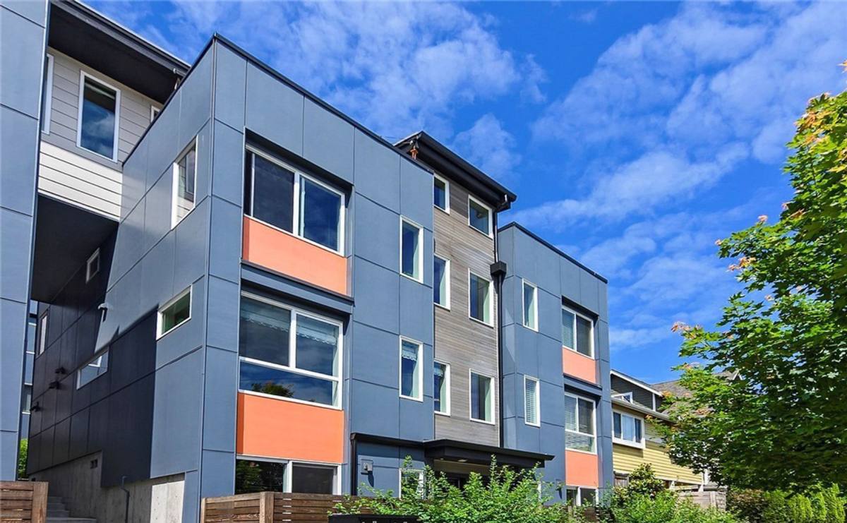 Townhouse for rent at 5915 Fauntleroy Way SW #B, Seattle, WA 98136