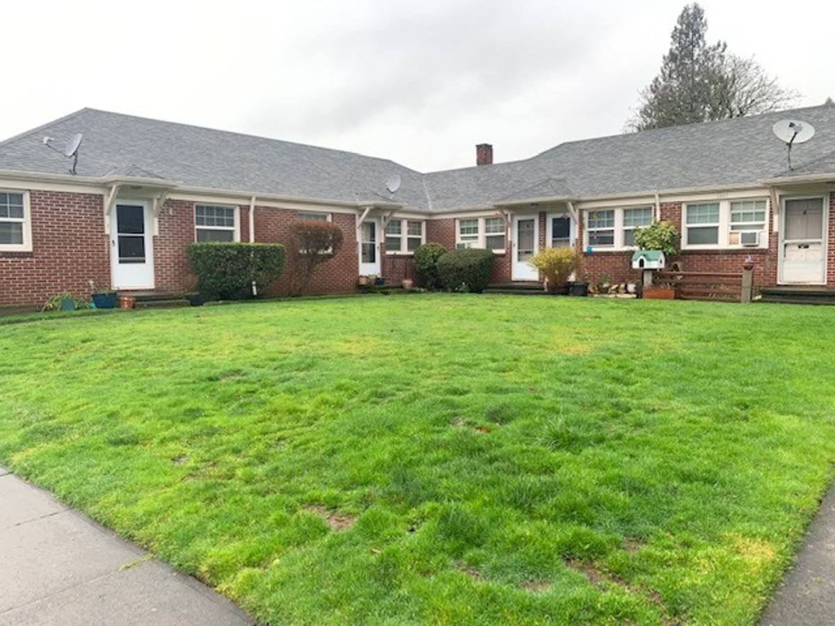 Apartment for rent at 2607 N Rosa Parks Way, Portland, OR 97217
