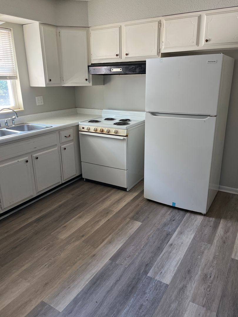 Apartment for rent at 704 Demaret, Columbia, MO 65202