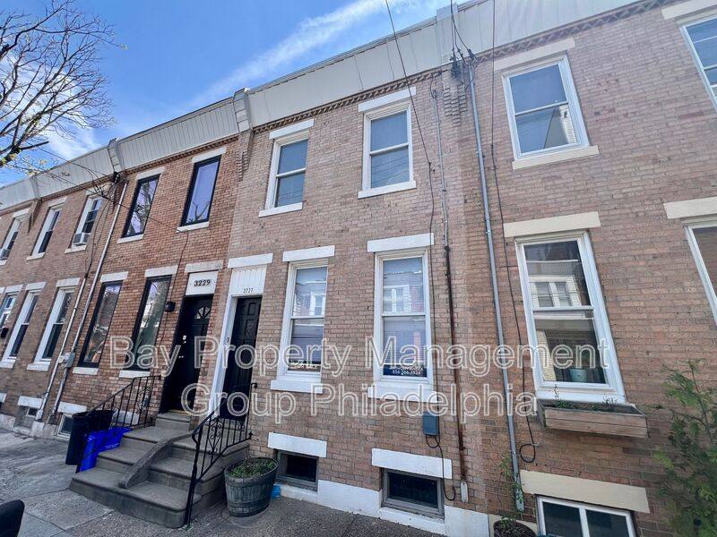 Townhouse for rent at 3227 Chatham St, Philadelphia, PA 19134