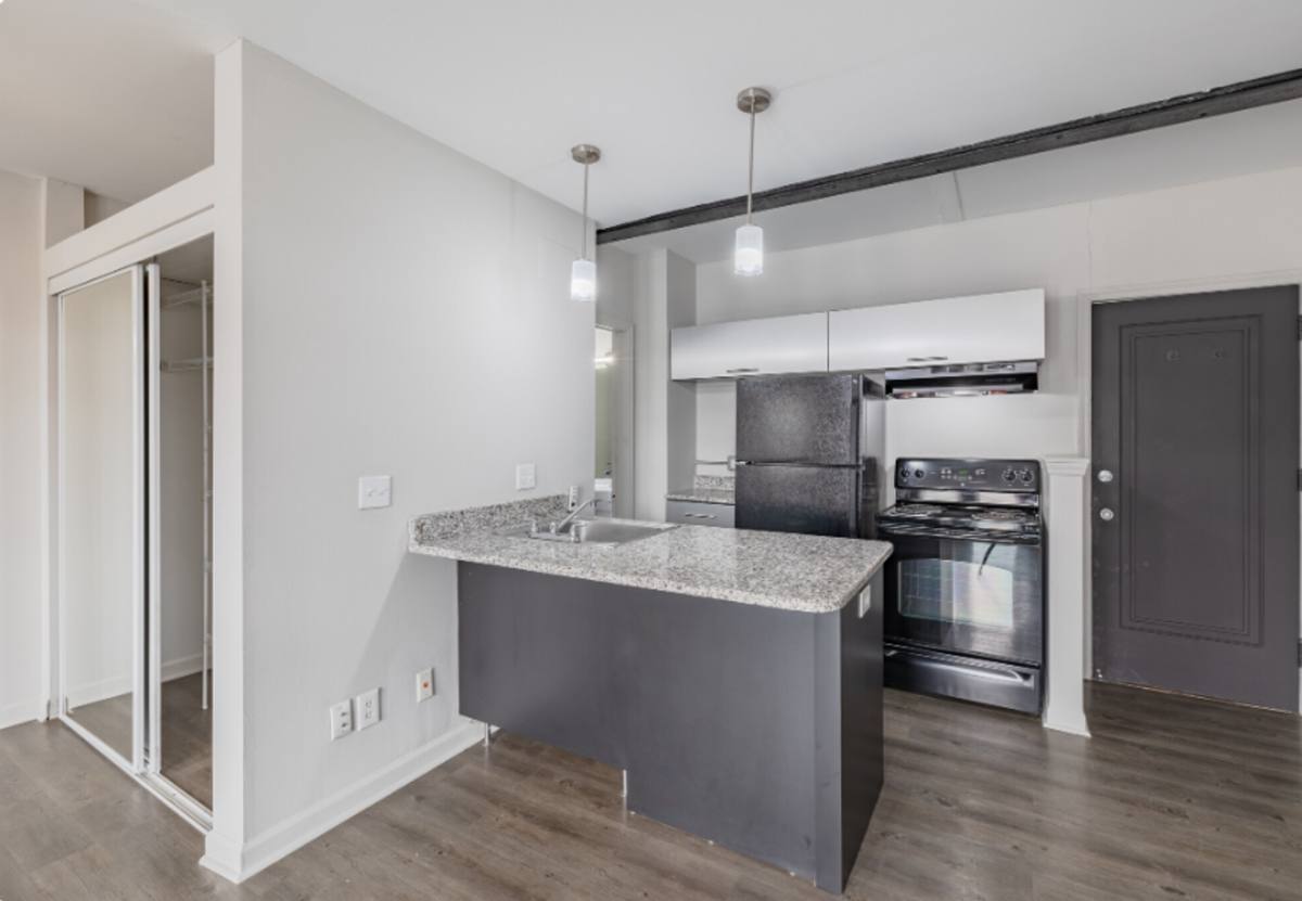 Apartment for rent at 310 W Sixth St, Royal Oak, MI 48067
