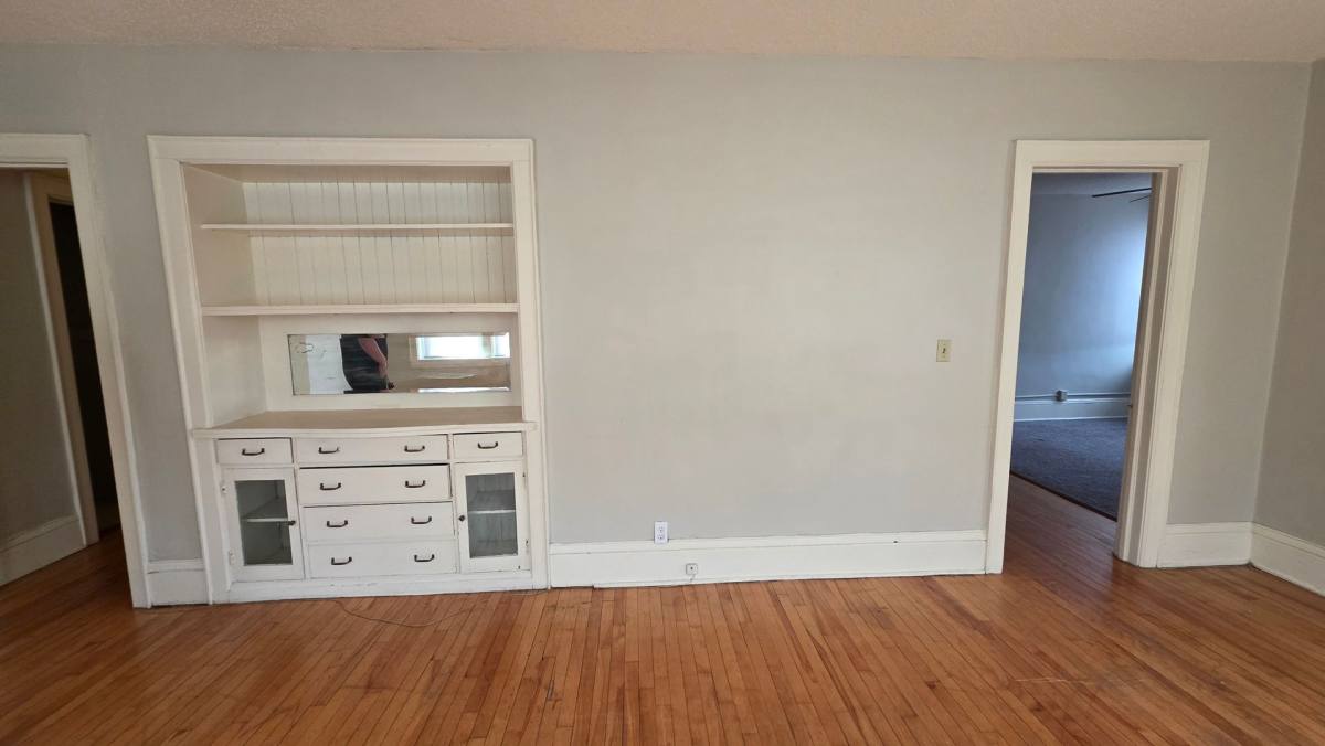 Apartment for rent at 2118 Dupont Ave S, Minneapolis, MN 55405