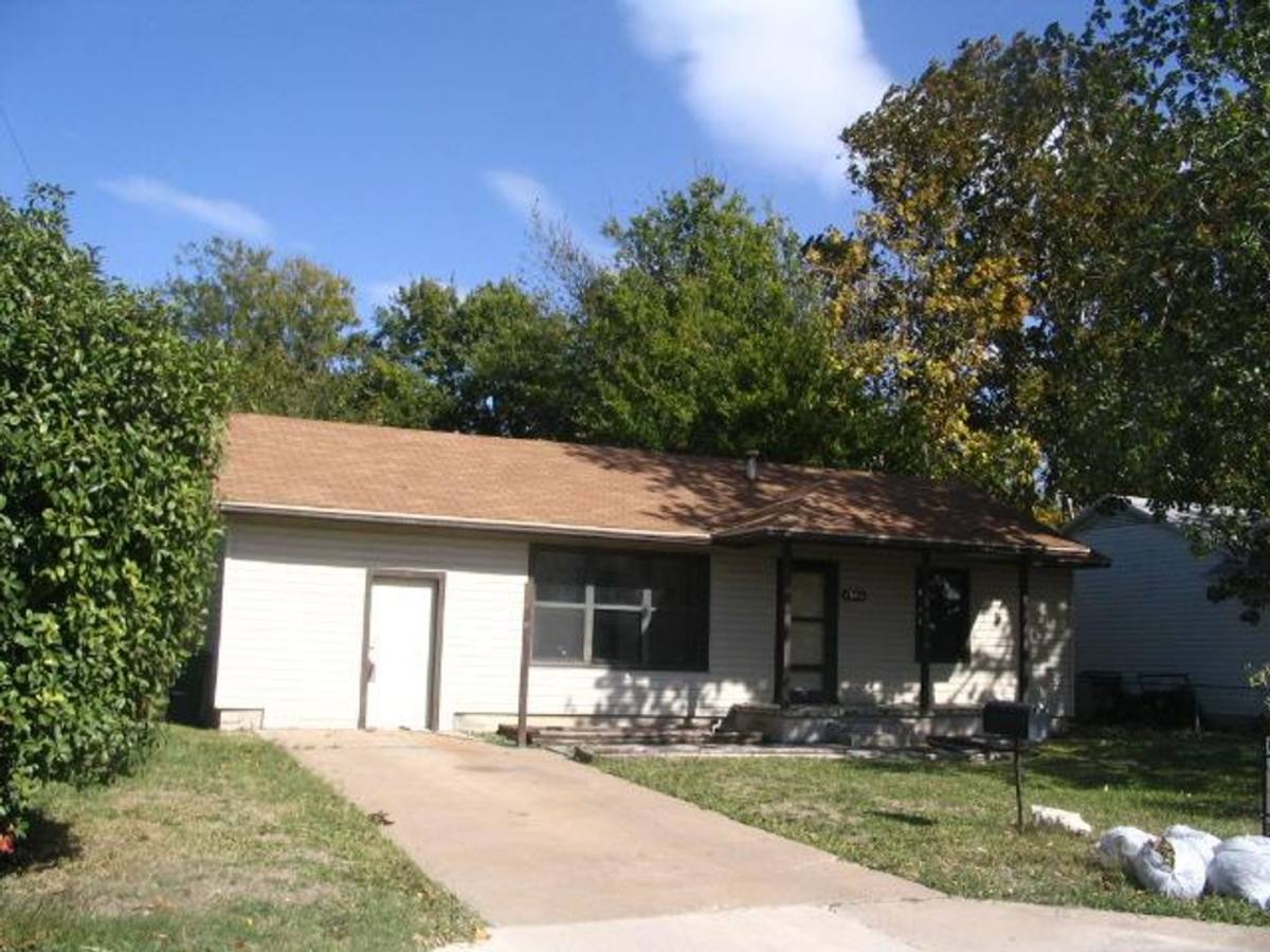 House for rent at 1301 E Ave, Killeen, TX 76541
