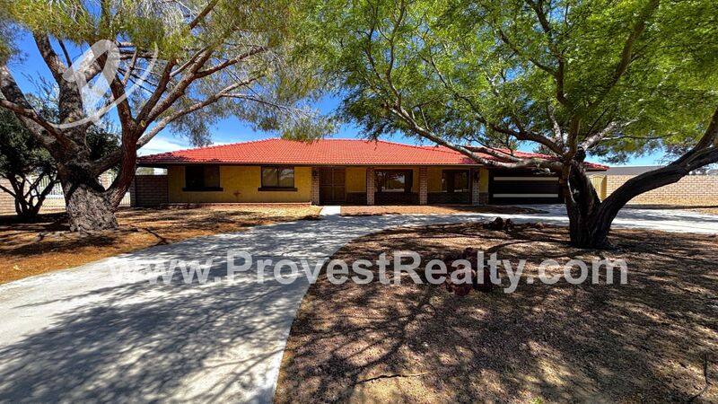 House for rent at 14207 Sky View Lane, Apple Valley, CA 92307