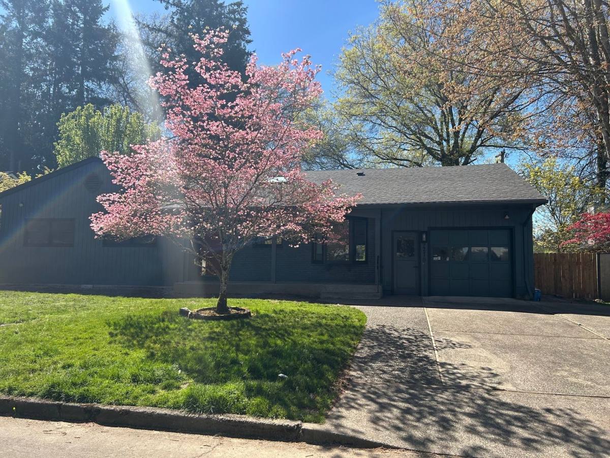 House for rent at 9270 SW Camille Terrace, Portland, OR 97223