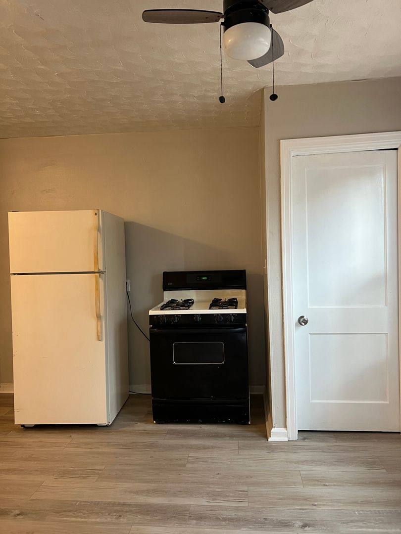 Apartment for rent at 235 N Oakland Ave, Indianapolis, IN 46201