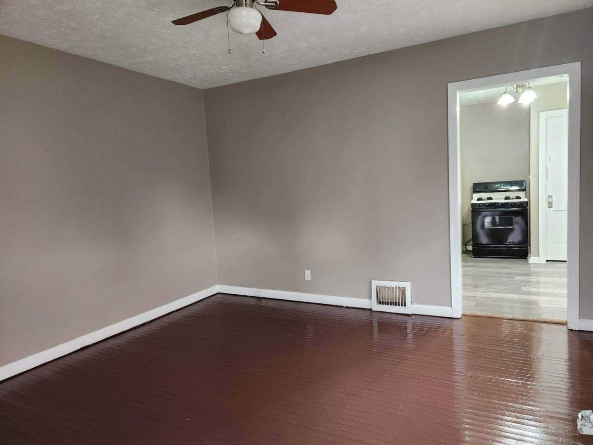 Apartment for rent at 235 N Oakland Ave, Indianapolis, IN 46201