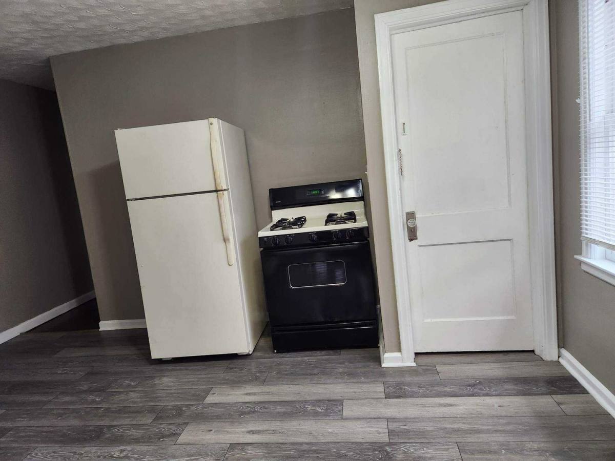 Apartment for rent at 235 N Oakland Ave, Indianapolis, IN 46201