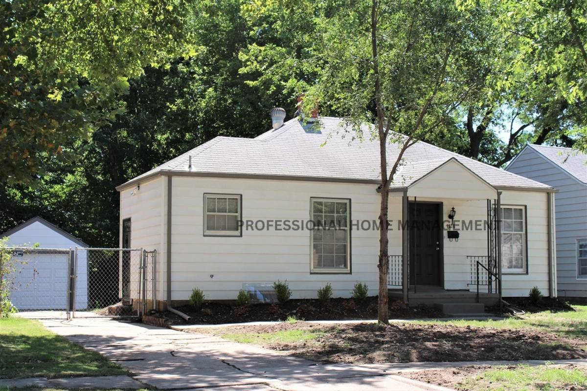 House for rent at 1128 N Dellrose, Wichita, KS 67208