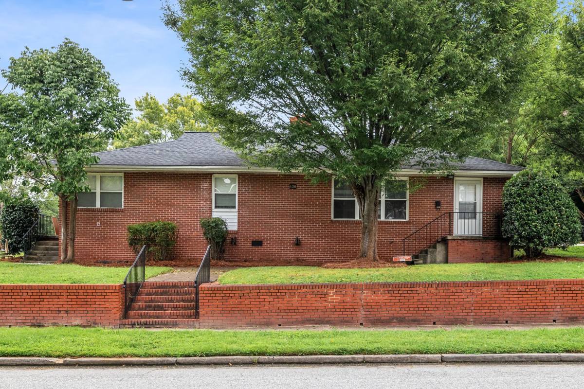 Apartment for rent at 408 N Mendenhall St, Greensboro, NC 27401
