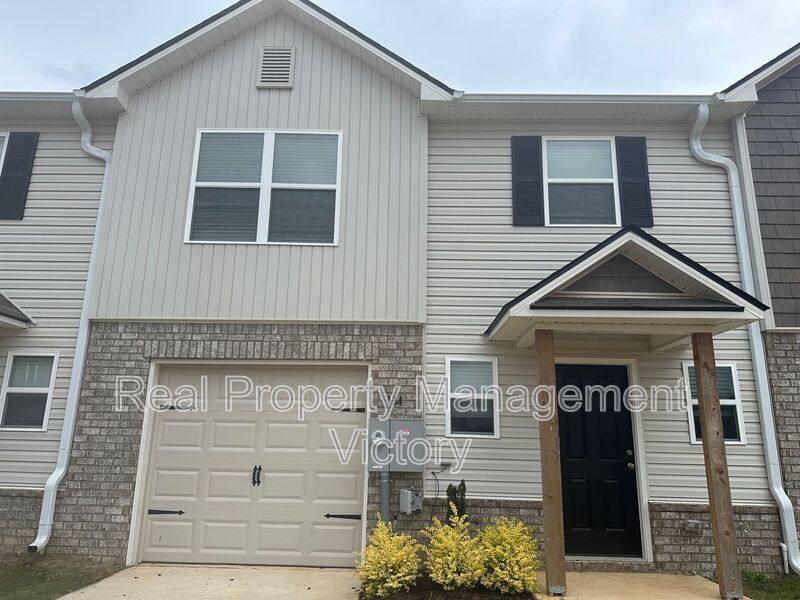 Townhouse for rent at 115 River Grass Dr, Lincoln, AL 35096