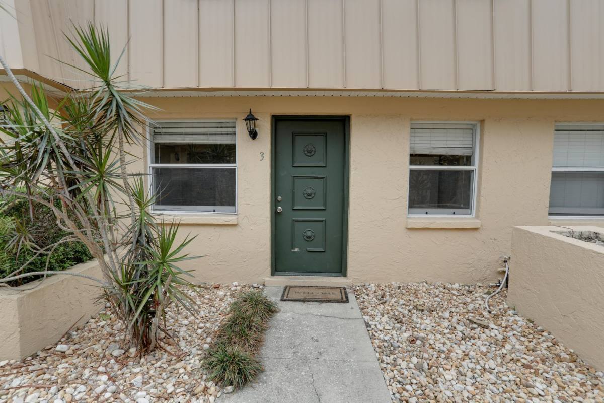 Apartment for rent at 2605 E Central Blvd, Orlando, FL 32803