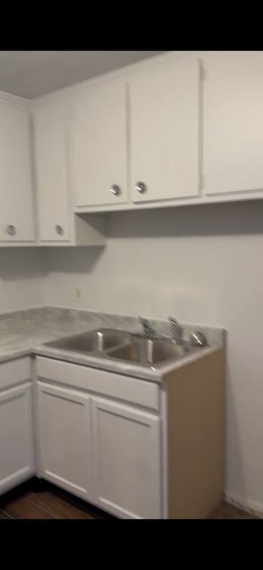 Apartment for rent at 700 High St #4, Painesville, OH 44077