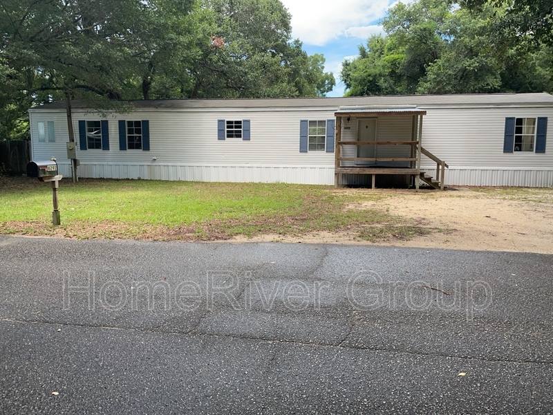 Apartment for rent at 4292 Lois Dr #A, Milton, FL 32571
