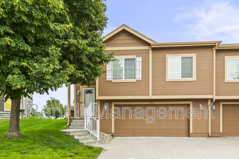 House for rent at 19156 Drexel Circle, Omaha, NE 68135