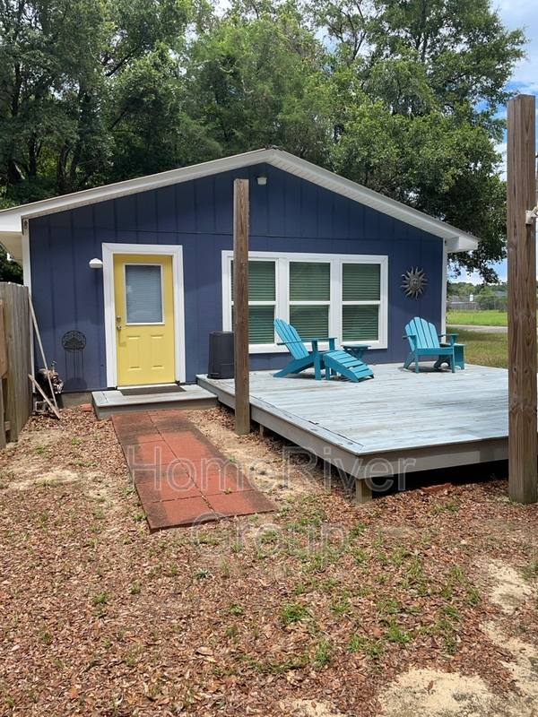 Apartment for rent at 4292 Lois Dr #B, Milton, FL 32571