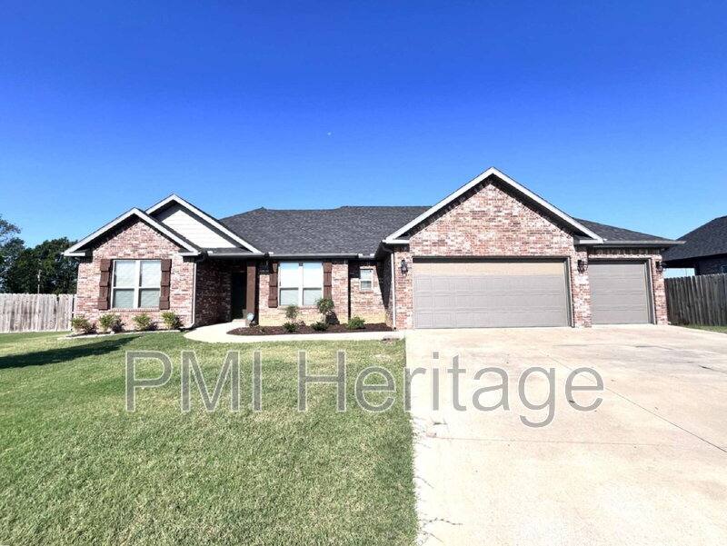 House for rent at 557 Rossi St, Springdale, AR 72762
