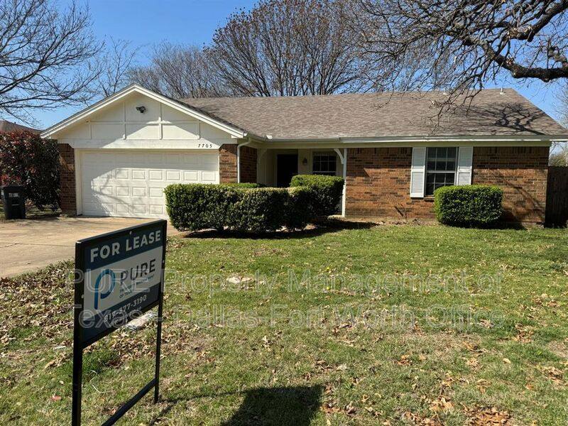 House for rent at 7705 Red Oak St, North Richland Hills, TX 76182