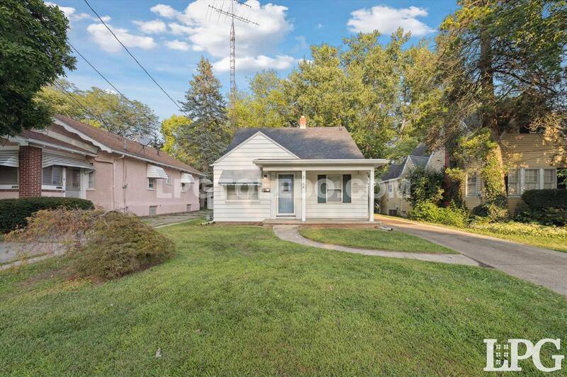 House for rent at 3714 Wallwerth Dr, Toledo, OH 43612