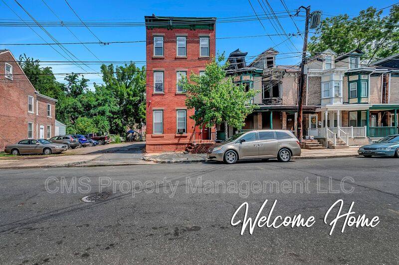 Apartment for rent at 442 W Hanover St #2A, Trenton, NJ 08618