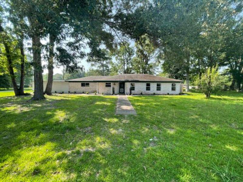 House for rent at 511 Aaron St, Dayton, TX 77535
