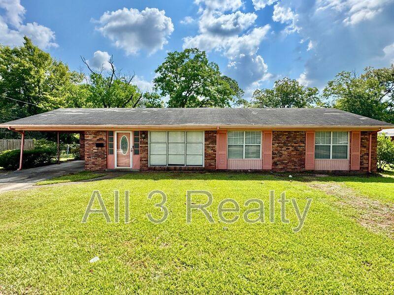 House for rent at 1311 Marlowe Dr, Montgomery, AL 36116