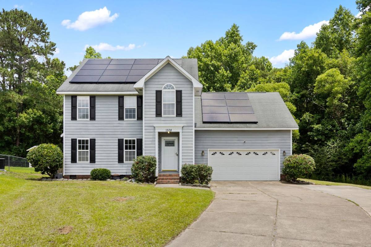 House for rent at 1508 Quail Hollow Dr, Fayetteville, NC 28304