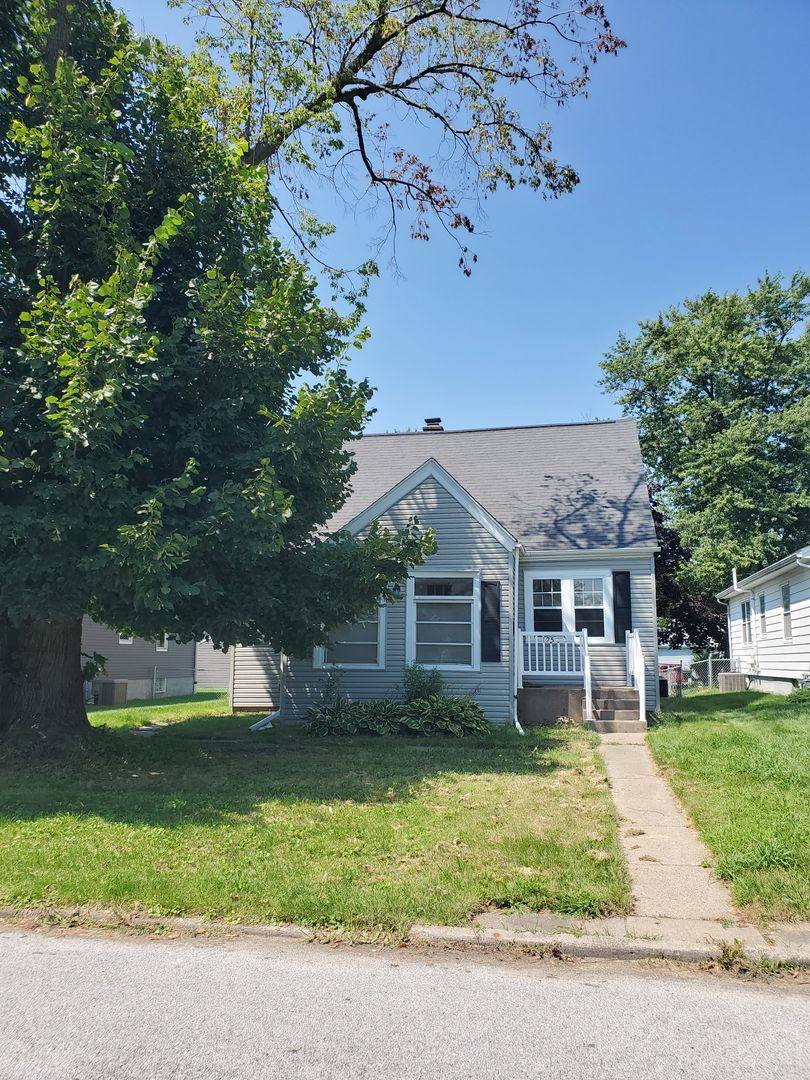 House for rent at 2506 28th St, Rock Island, IL 61201