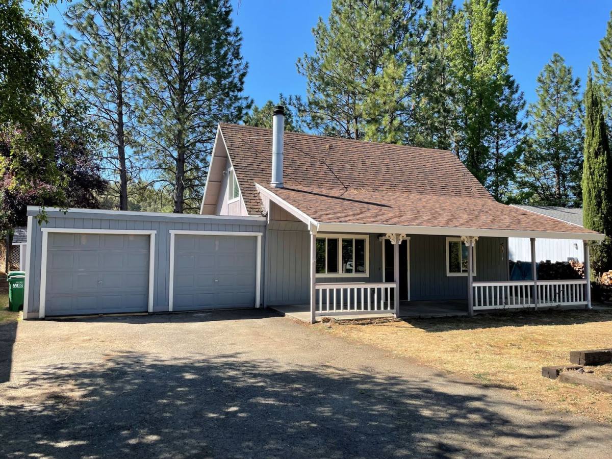 House for rent at 10977 Woodchuck Court, Penn Valley, CA 95946