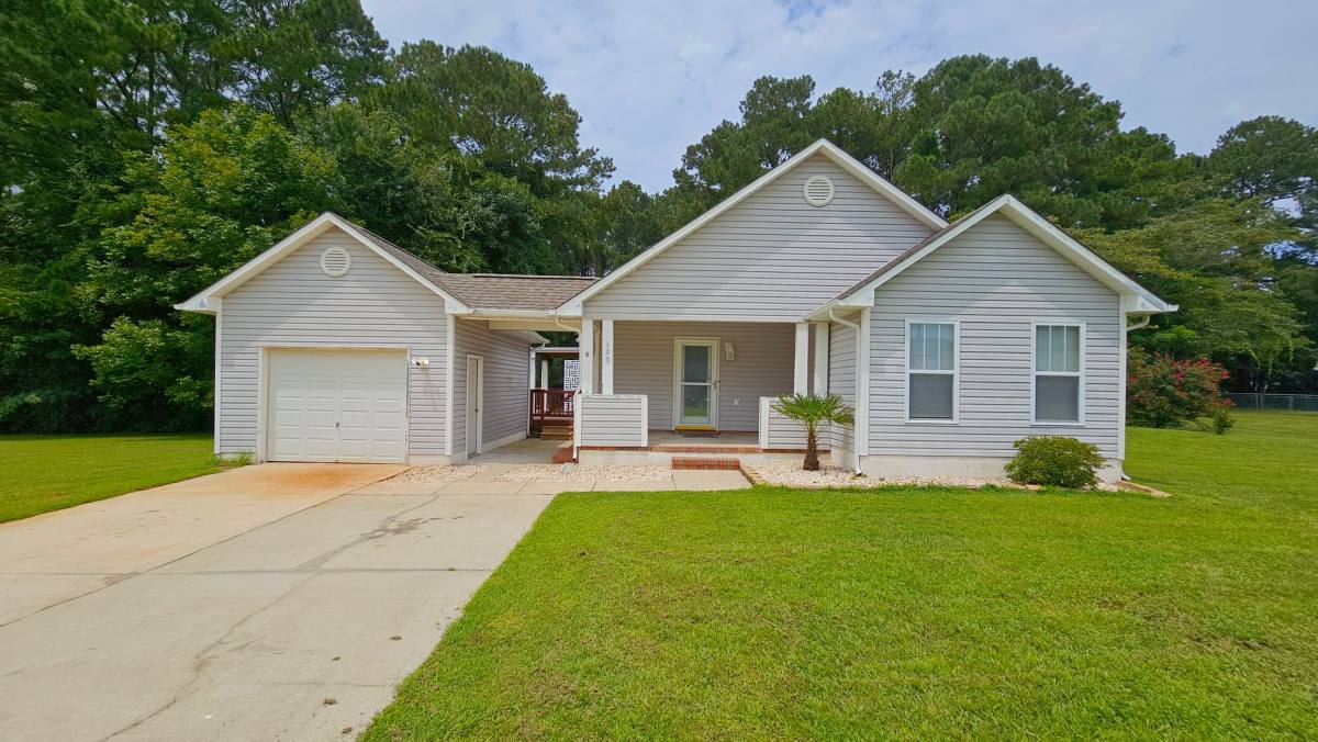 House for rent at 306 Beverly Dr, Jacksonville, NC 28540