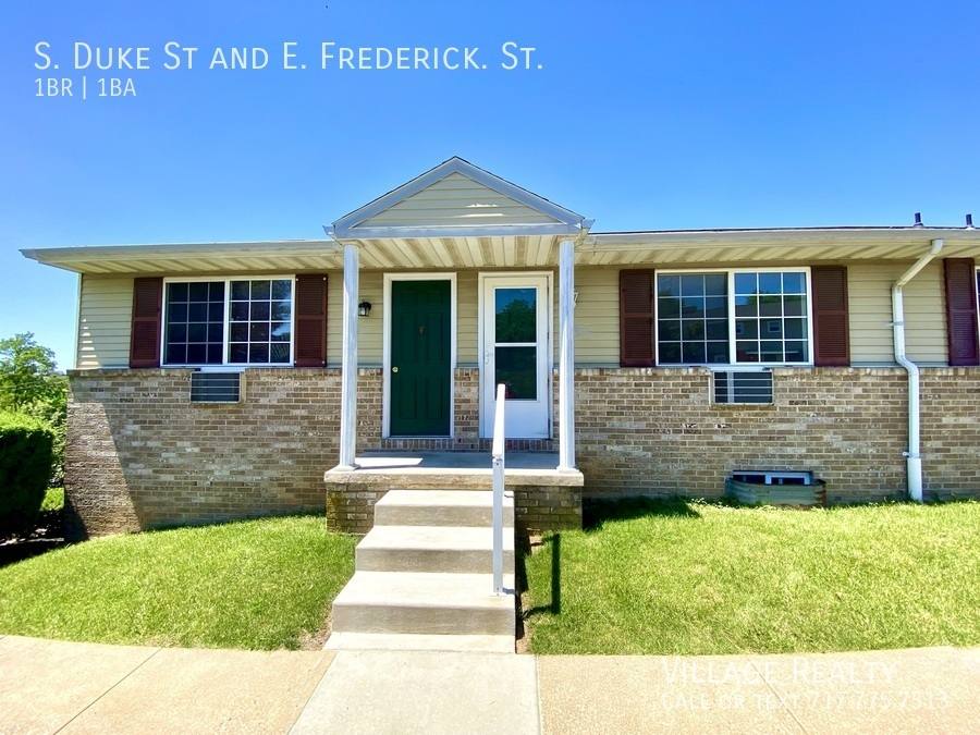 Apartment for rent at 139 S Duke St #C, Dallastown, PA 17313