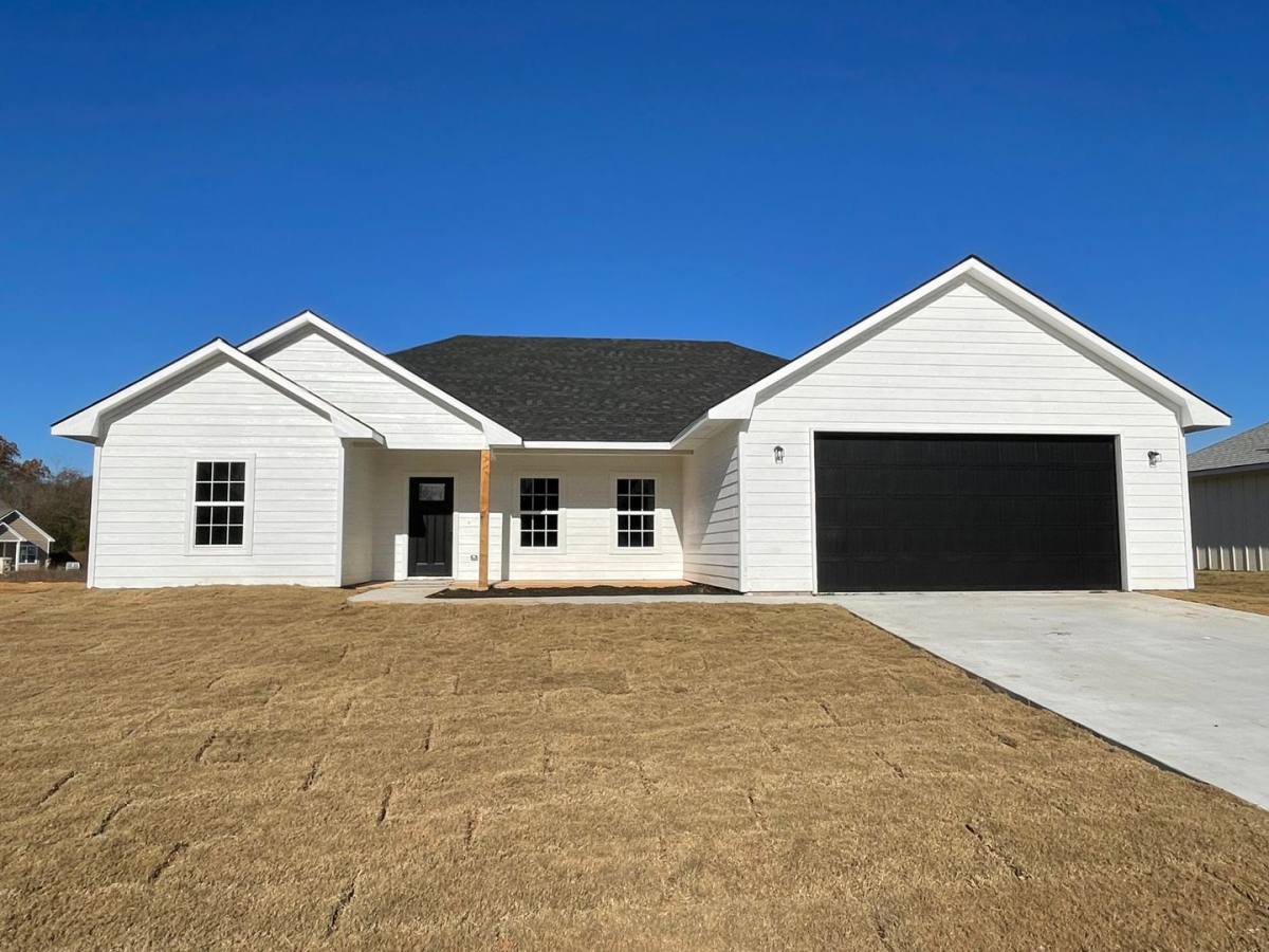 House for rent at 5477 Barn Owl Dr, Durant, OK 74701