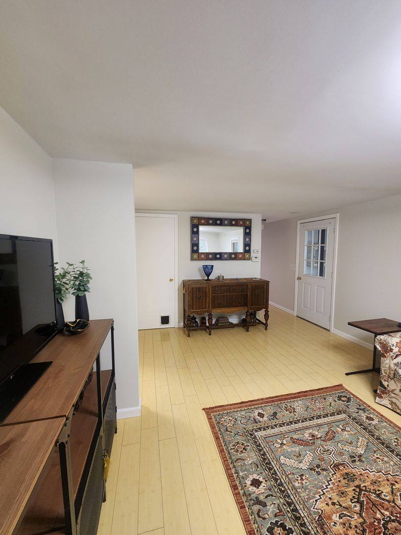 House for rent at 7017 Quaker Rd, Orchard Park, NY 14127